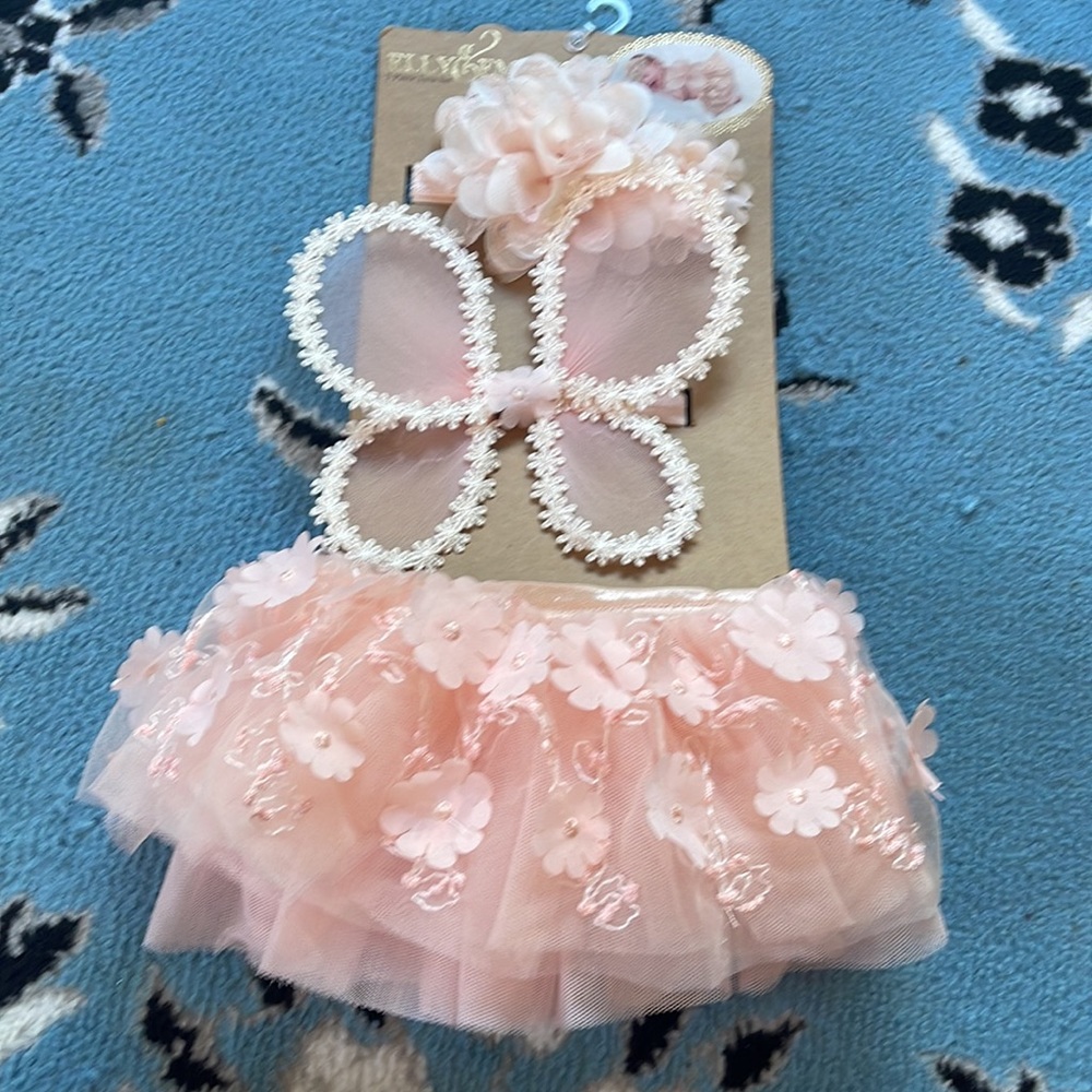 Elly & Emmy 3 piece tutu set - Picture 4 of 6